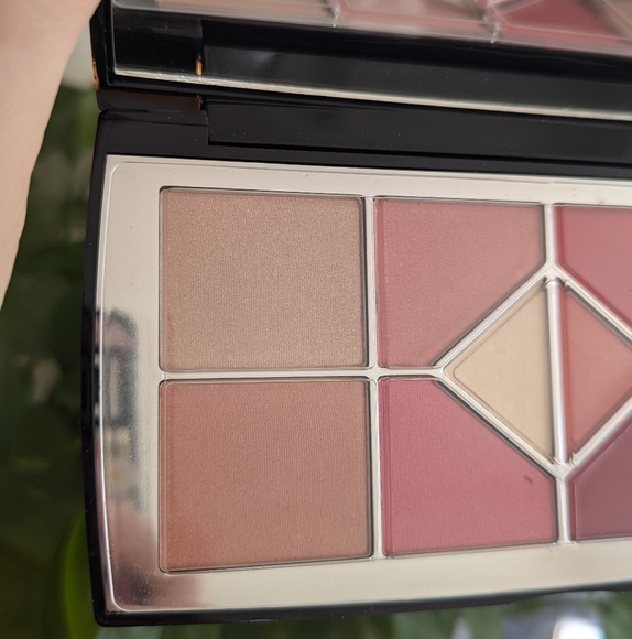 New Dior Mitzah Eyeshadow Palette - Picture 4 of 10